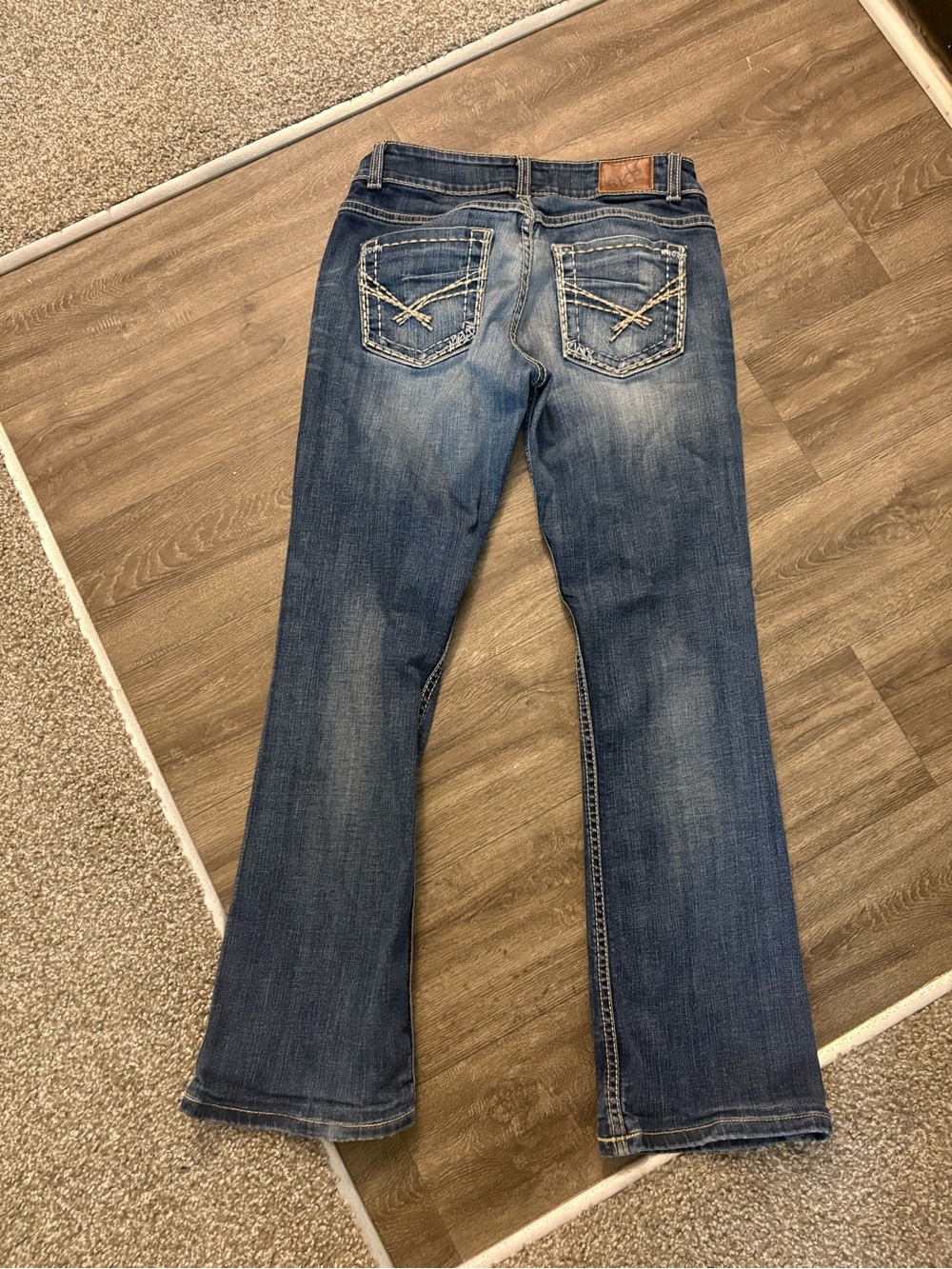 BKE Women's Medium Blue Bootcut Jeans with Contrast Pocket Stitching W28 L31.5